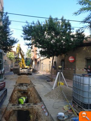 Concluye la instalación de la nueva tubería que mejora el alcantarillado de la zona norte de San Vicente - (foto 2)
